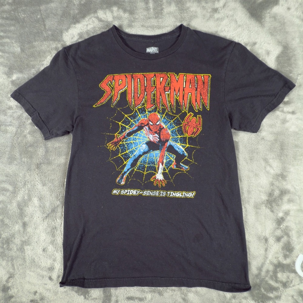 Marvel Comics Spiderman graphic t shirt Men's Size Small (34/36)  BLACK Red
